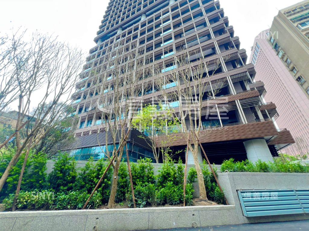 昇陽國際Ｈ戶２樓帶車位房屋室內格局與周邊環境
