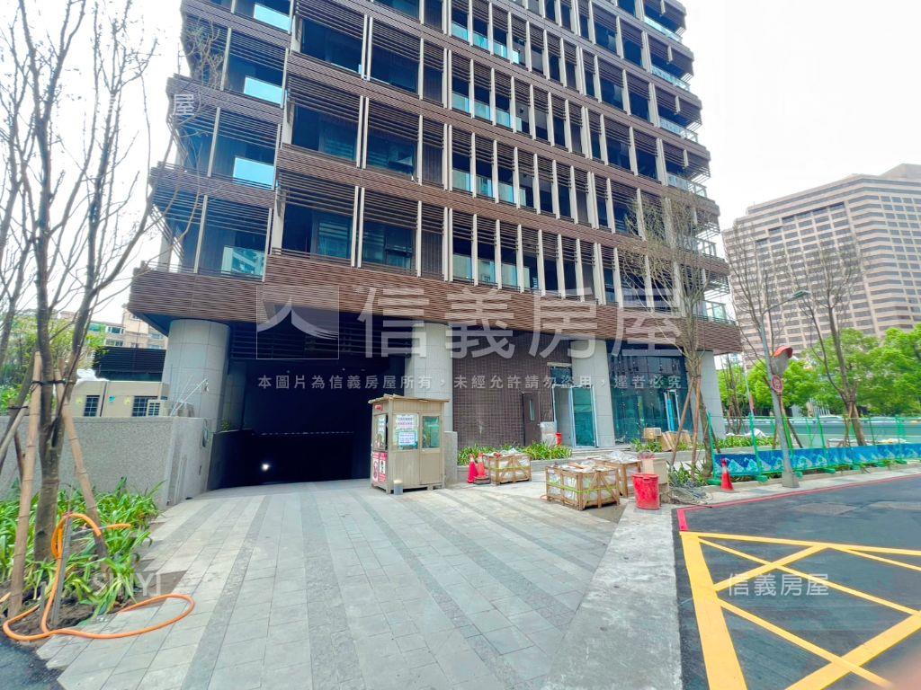 昇陽國際Ｈ戶２樓帶車位房屋室內格局與周邊環境