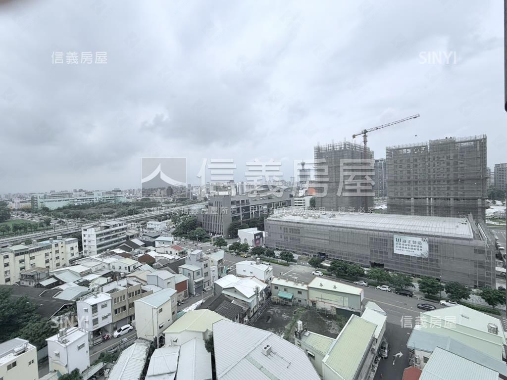 專任＊秀泰旁視野裝潢平車房屋室內格局與周邊環境