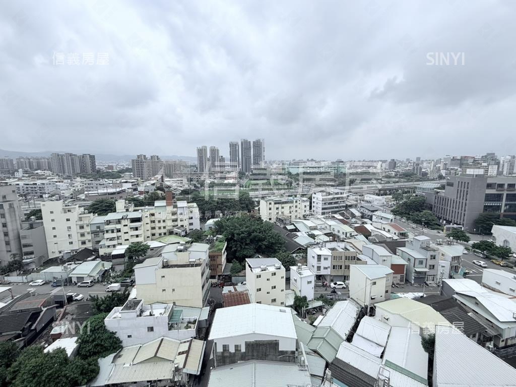 專任＊秀泰旁視野裝潢平車房屋室內格局與周邊環境
