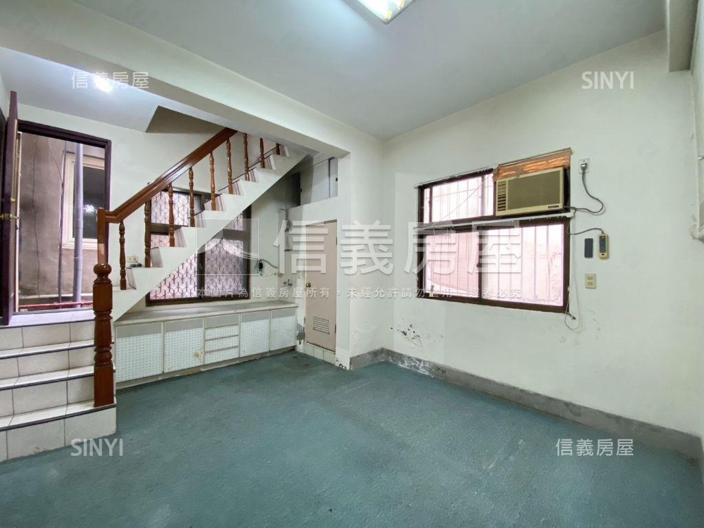 專任◆邊間三面採光透天房屋室內格局與周邊環境