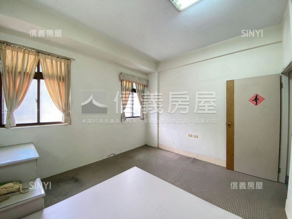 專任◆邊間三面採光透天房屋室內格局與周邊環境