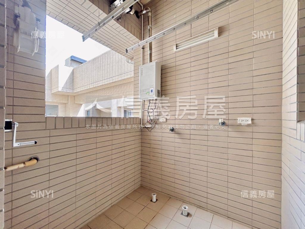 夢想市居高臨下視野戶房屋室內格局與周邊環境