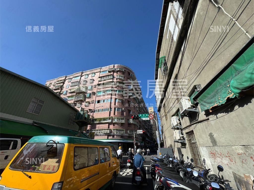 近新莊捷運站●豐年街二樓房屋室內格局與周邊環境