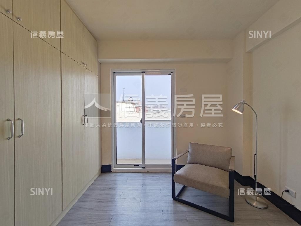 彩虹新世界精美３房１室房屋室內格局與周邊環境