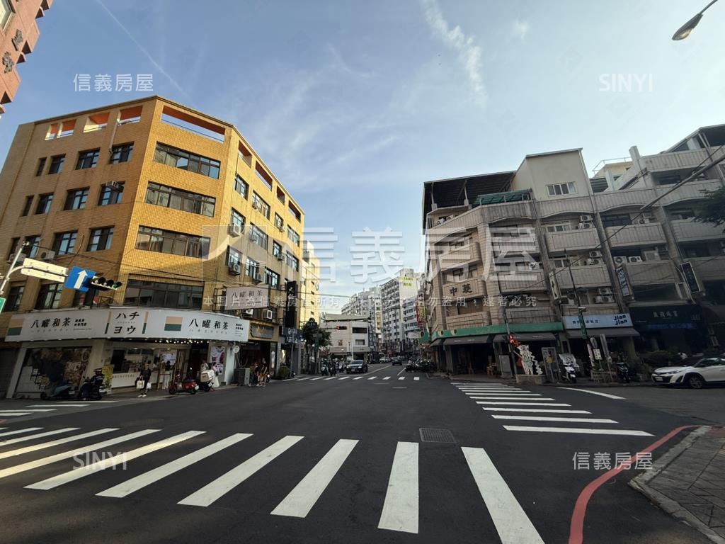專任精誠路面寬大角店房屋室內格局與周邊環境
