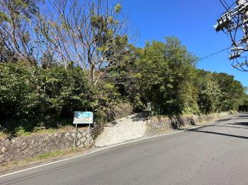 溪山段三小段土地