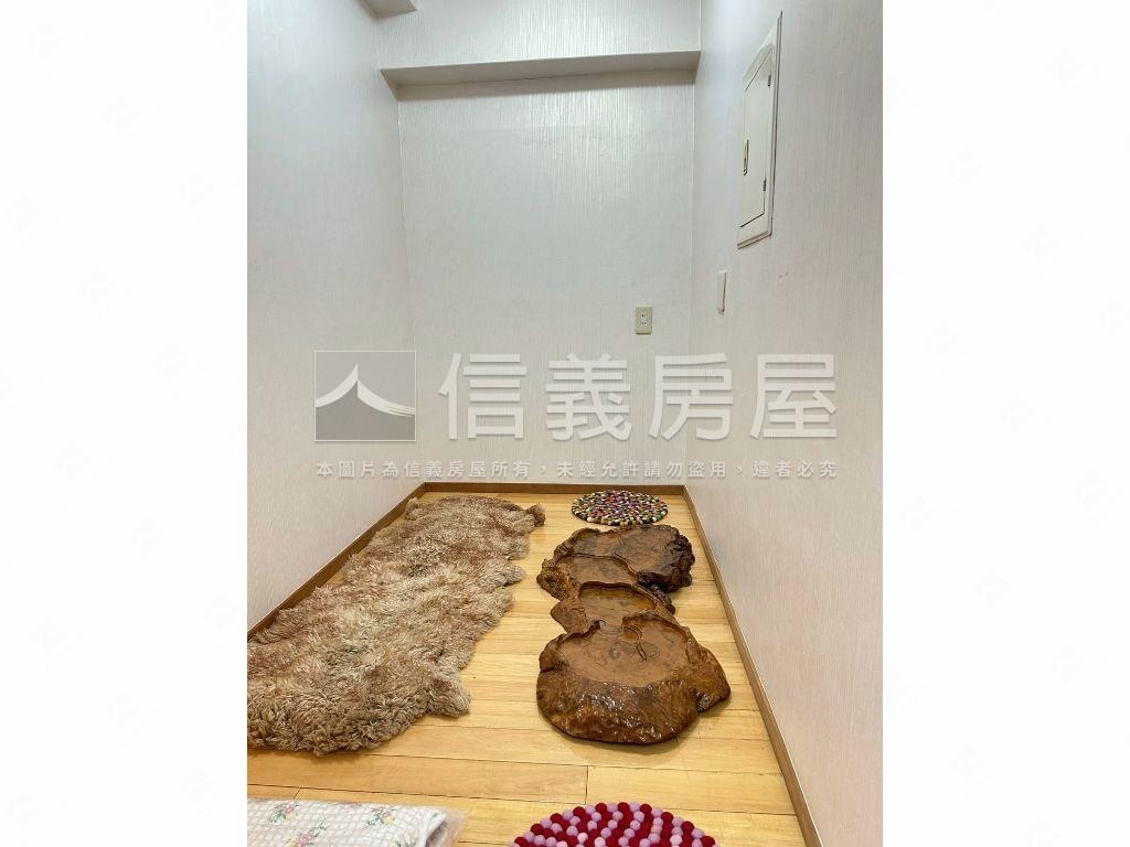 台北車站．開封龍邸大樓房屋室內格局與周邊環境