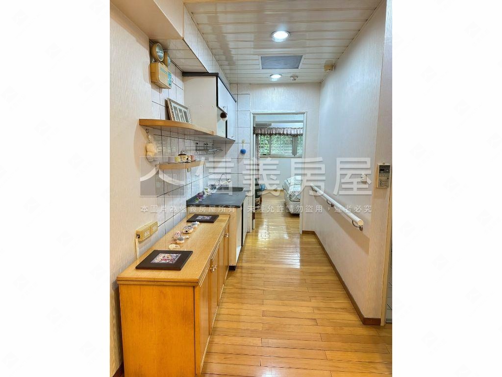 台北車站．開封龍邸大樓房屋室內格局與周邊環境