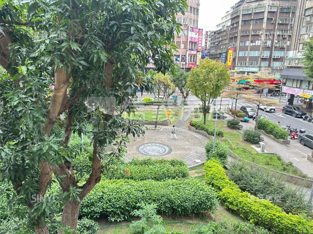 台北車站．開封龍邸大樓房屋室內格局與周邊環境