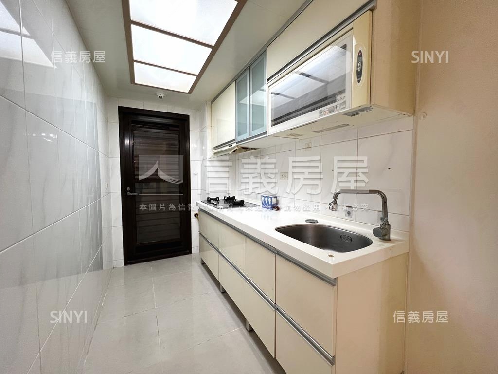 廣豐。竹城舒適三房車位房屋室內格局與周邊環境