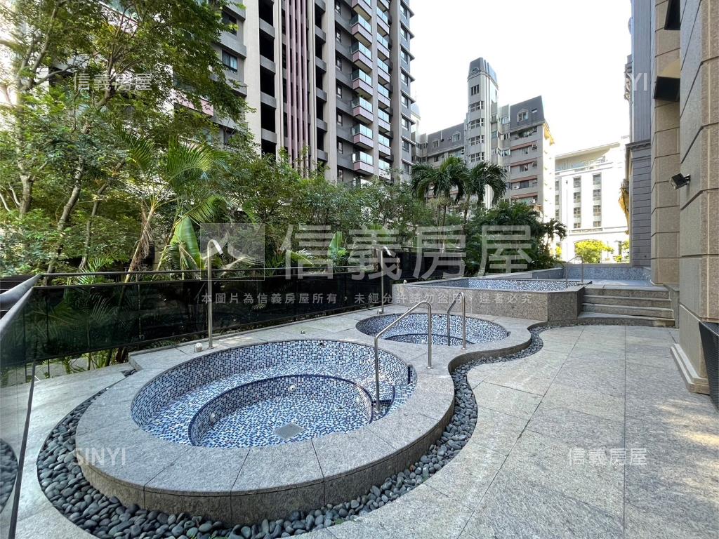 文心愛悅帝王戶樓中樓三房房屋室內格局與周邊環境