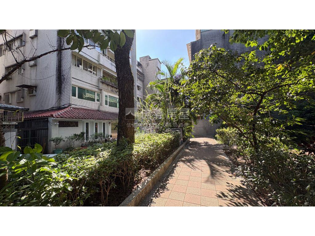 國館大巨蛋黃金美寓房屋室內格局與周邊環境