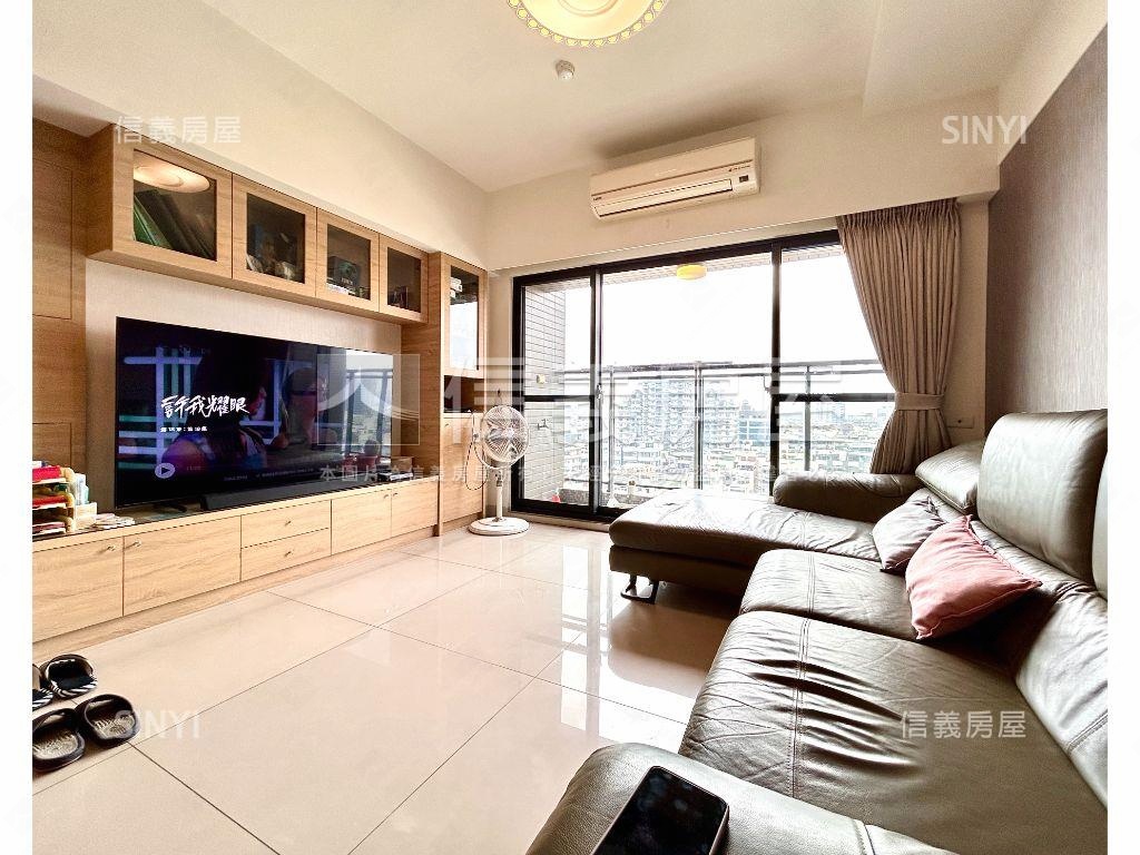 專輕軌線上四房平車房屋室內格局與周邊環境