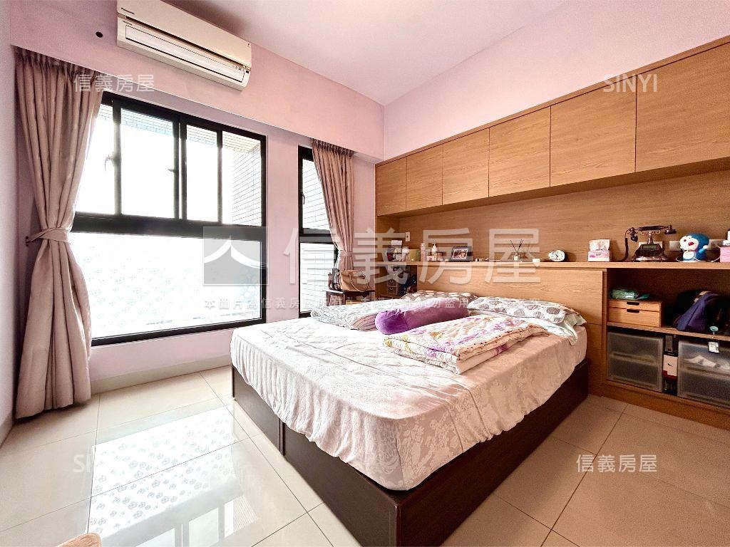 專輕軌線上四房平車房屋室內格局與周邊環境