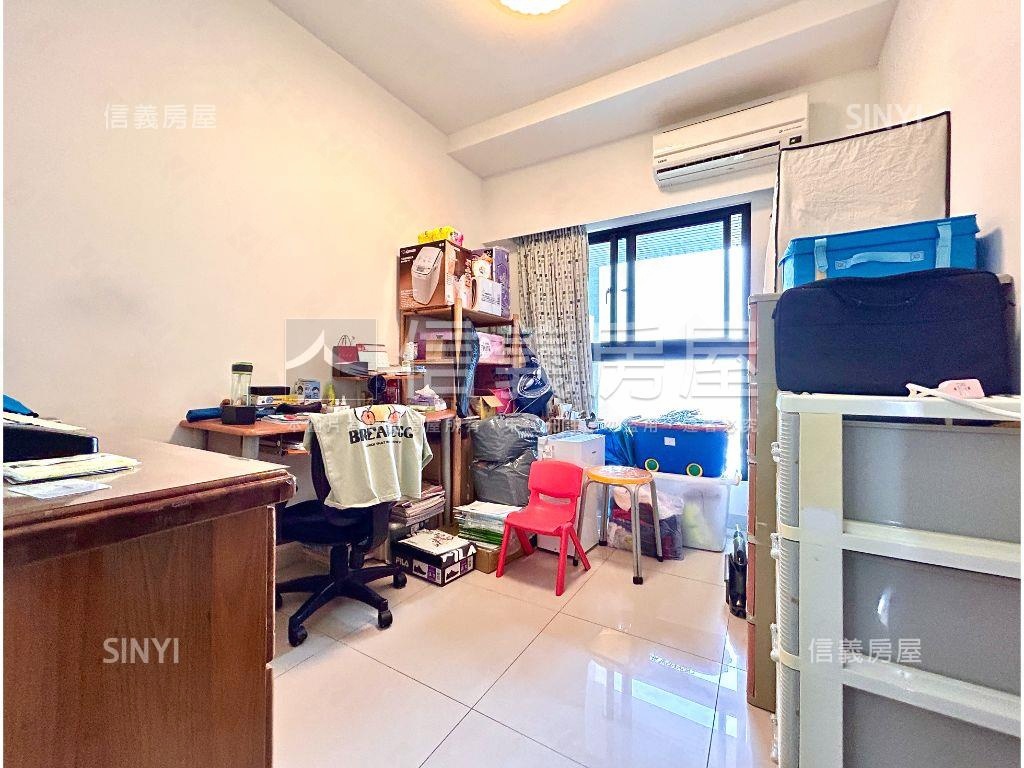 專輕軌線上四房平車房屋室內格局與周邊環境