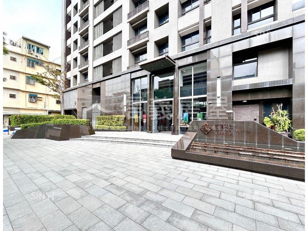 專輕軌線上四房平車房屋室內格局與周邊環境