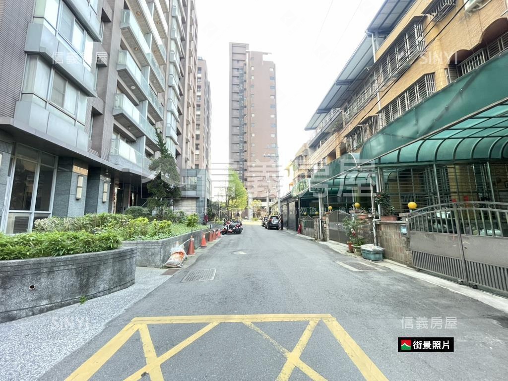 國凱名人大透天房屋室內格局與周邊環境