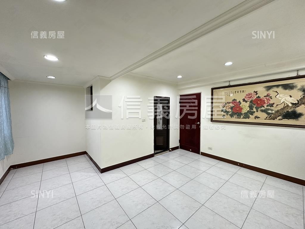 金賀國凱名人大透天房屋室內格局與周邊環境