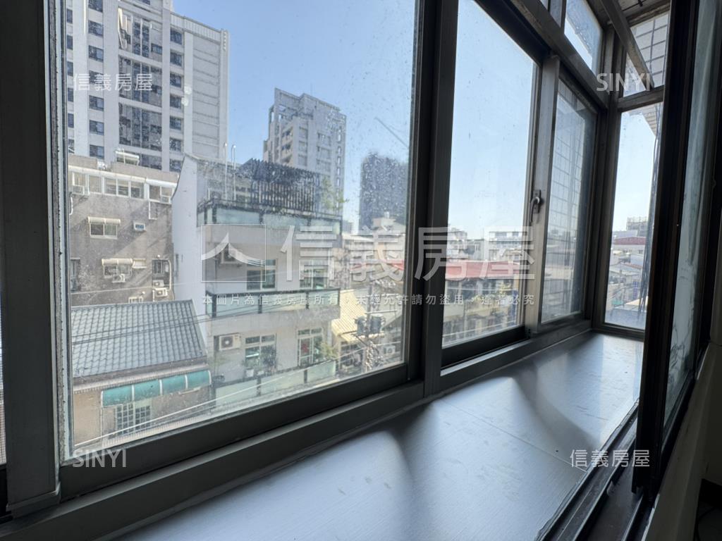 中央公園低總價華廈房屋室內格局與周邊環境