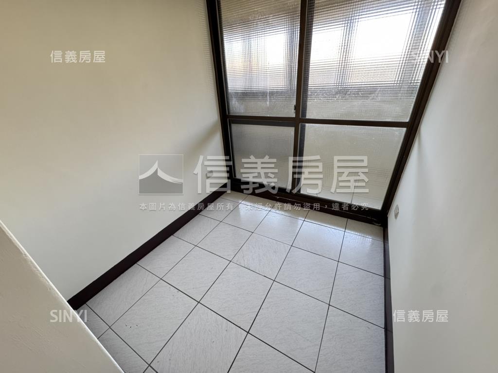 中央公園低總價華廈房屋室內格局與周邊環境