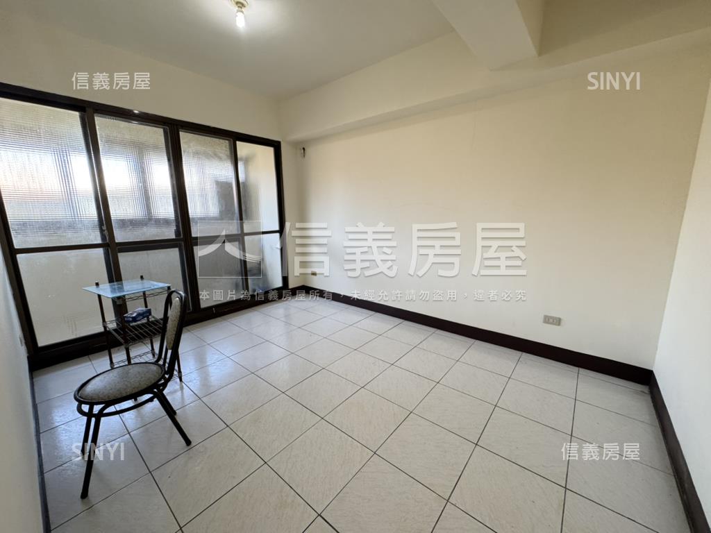 中央公園低總價華廈房屋室內格局與周邊環境