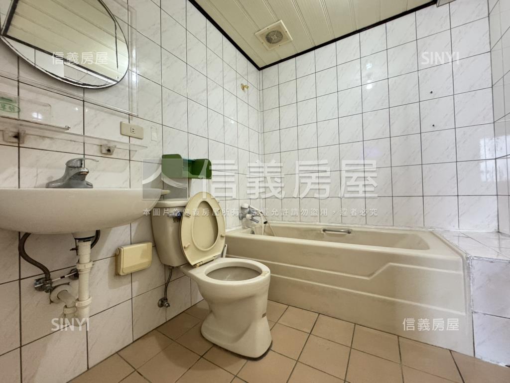 中央公園低總價華廈房屋室內格局與周邊環境