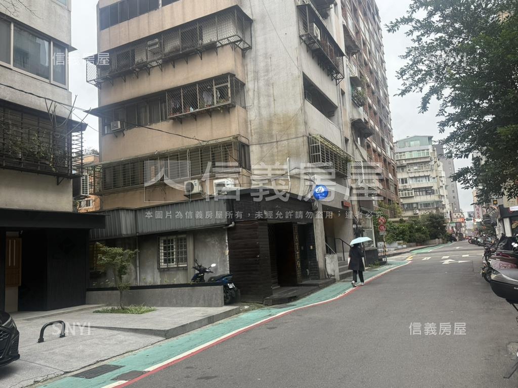 東區商圈邊間面寬店面房屋室內格局與周邊環境