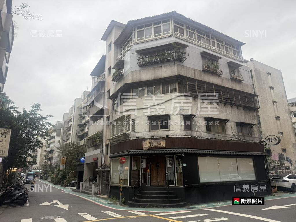 東區商圈邊間面寬店面房屋室內格局與周邊環境