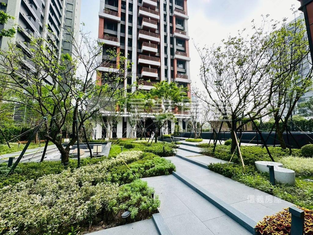 ★亞昕一見質感兩房車位房屋室內格局與周邊環境