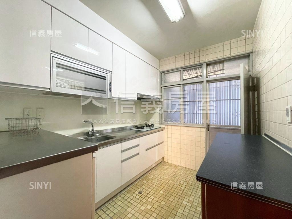 區公所方正大空間美美屋房屋室內格局與周邊環境