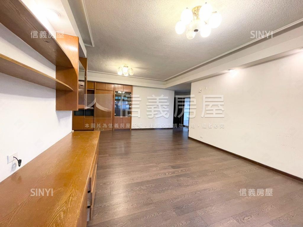 區公所方正大空間美美屋房屋室內格局與周邊環境