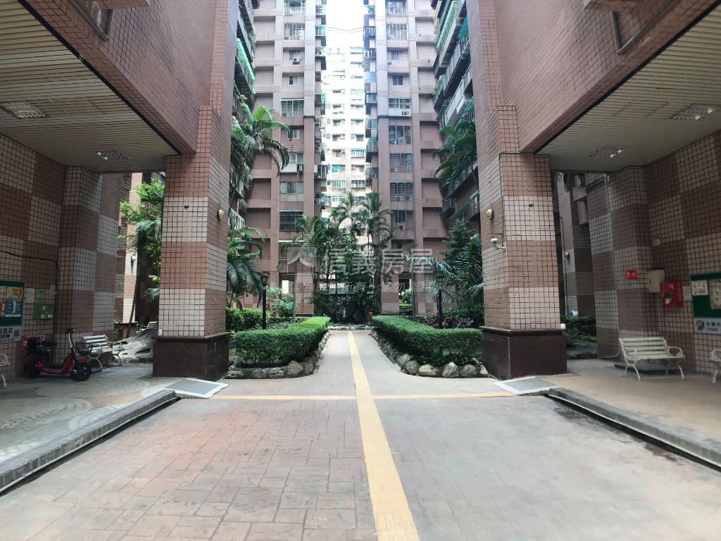 【童話】低總價美麗套房房屋室內格局與周邊環境