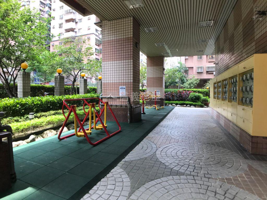 【童話】低總價美麗套房房屋室內格局與周邊環境