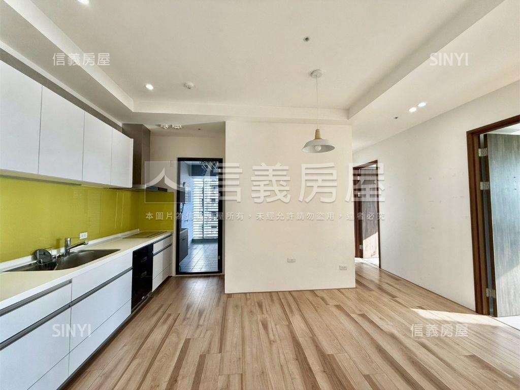 詠泉津採光陽台三房雙平車房屋室內格局與周邊環境