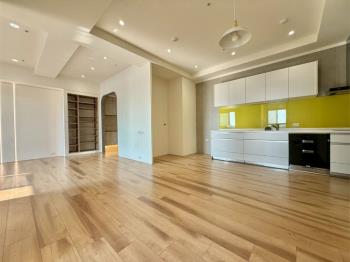 詠泉津採光陽台三房雙平車