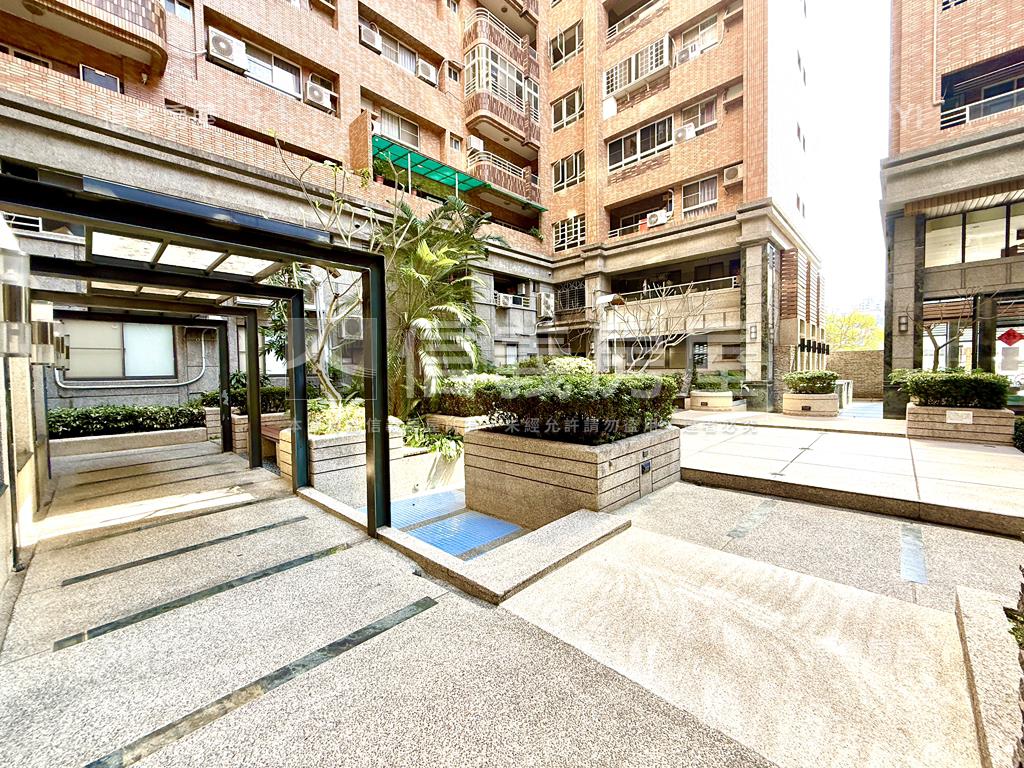 Ｒ１５人文秘境隱士店住房屋室內格局與周邊環境