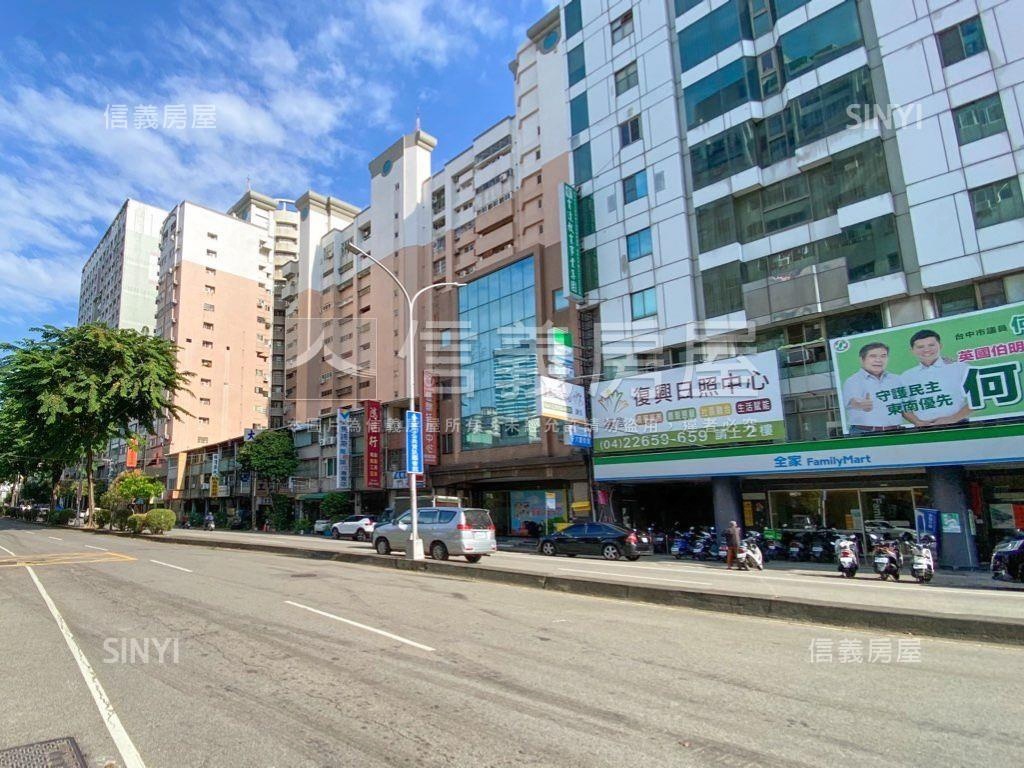 急售投資案假日半島套房房屋室內格局與周邊環境