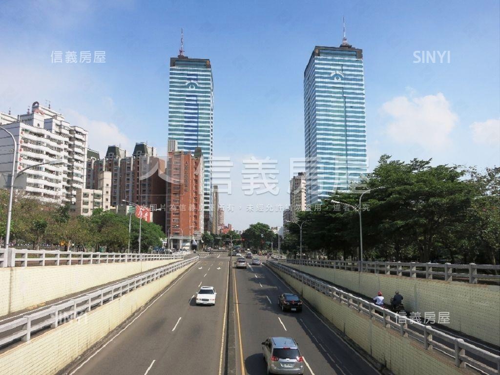 急售投資案假日半島套房房屋室內格局與周邊環境