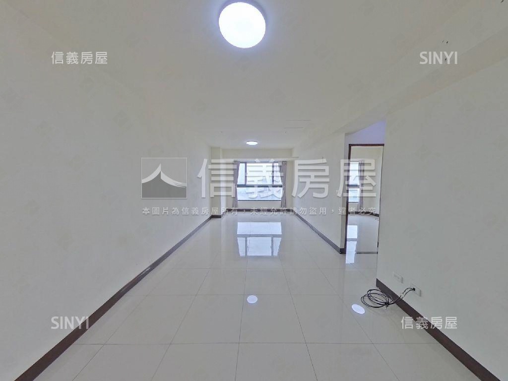 鳳楠日光景觀平車房屋室內格局與周邊環境