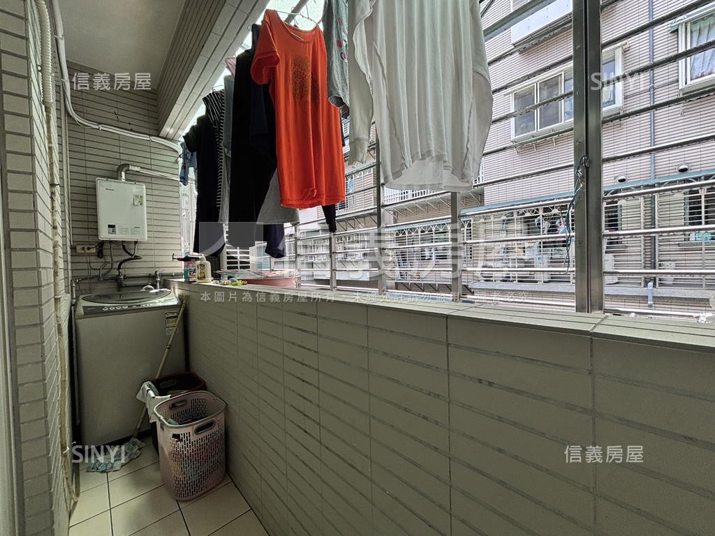 十八甲稀有透店房屋室內格局與周邊環境