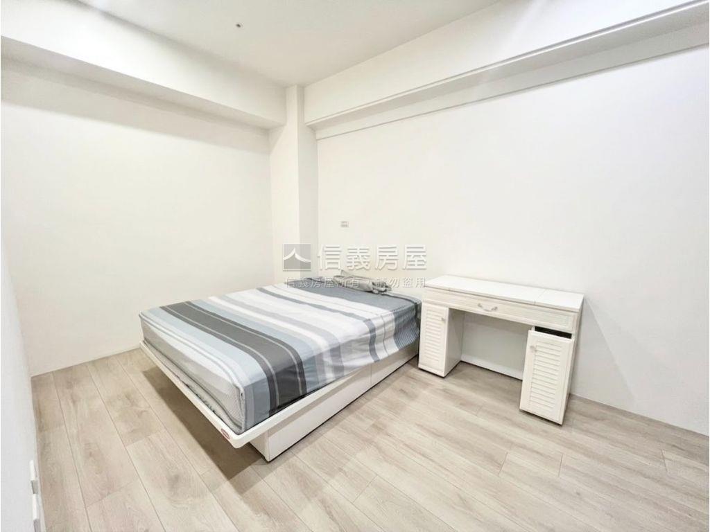 江翠昇樺Ω次頂樓景觀２房房屋室內格局與周邊環境