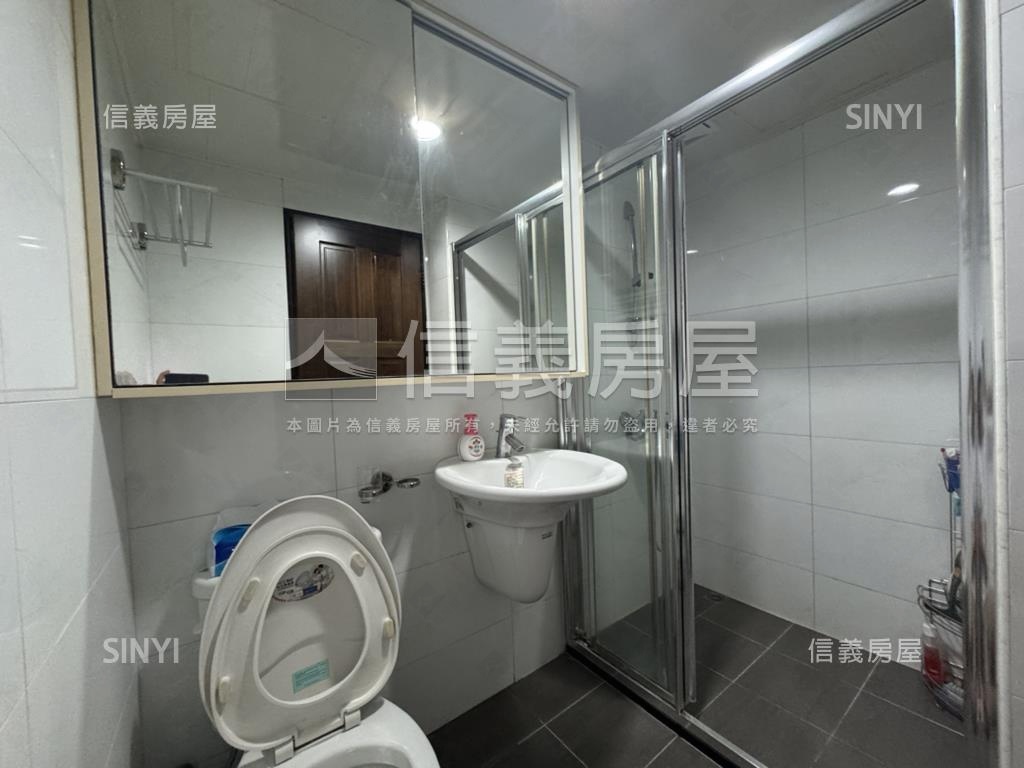 新都悅採光裝潢三房車位房屋室內格局與周邊環境