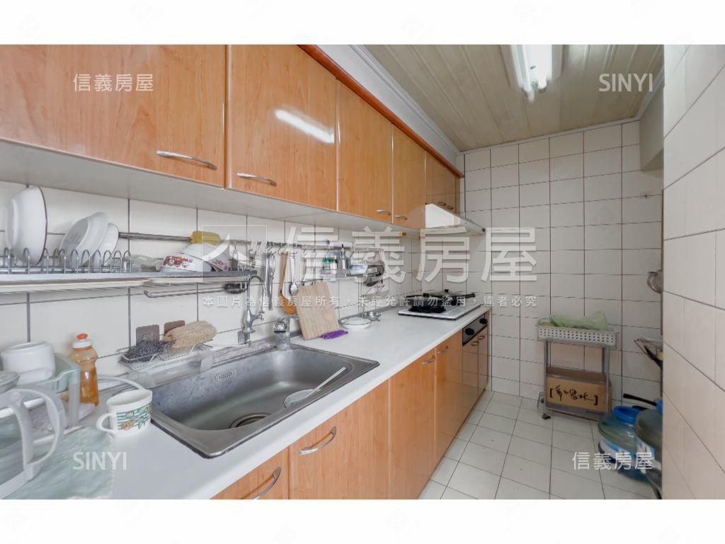 立人學區皇家龍邸樓中樓房屋室內格局與周邊環境