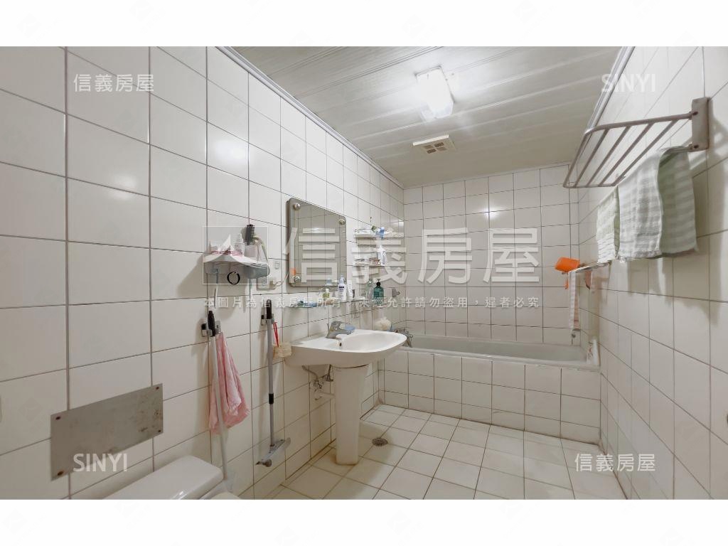 立人學區皇家龍邸樓中樓房屋室內格局與周邊環境