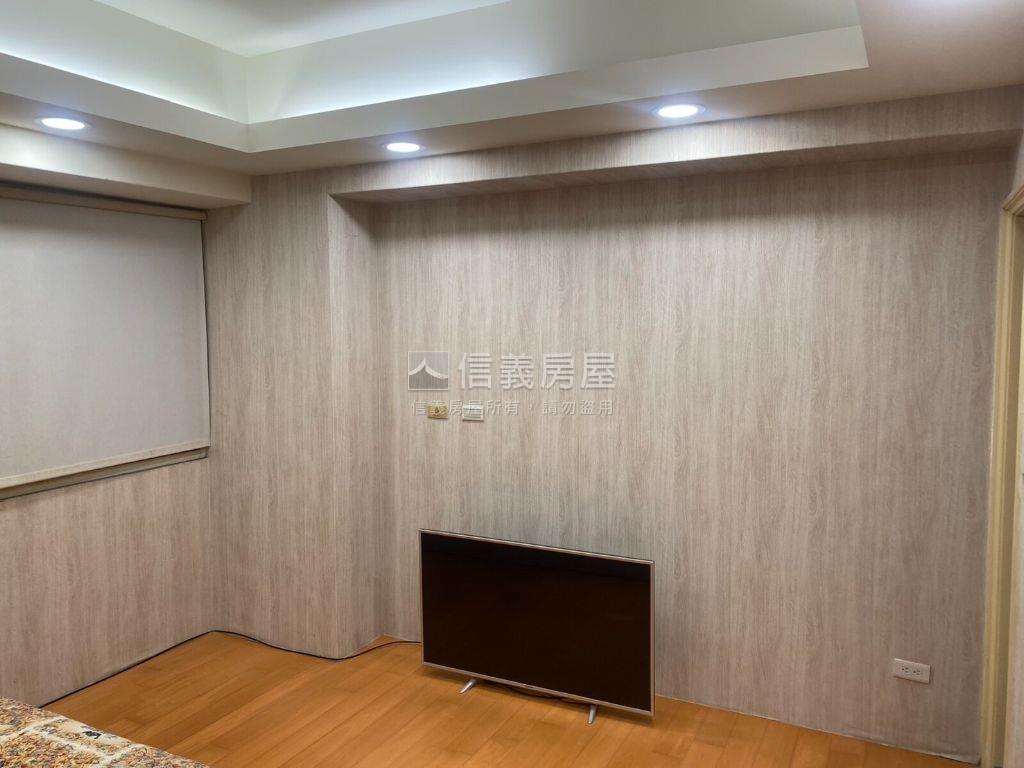 順天精品三房車位房屋室內格局與周邊環境