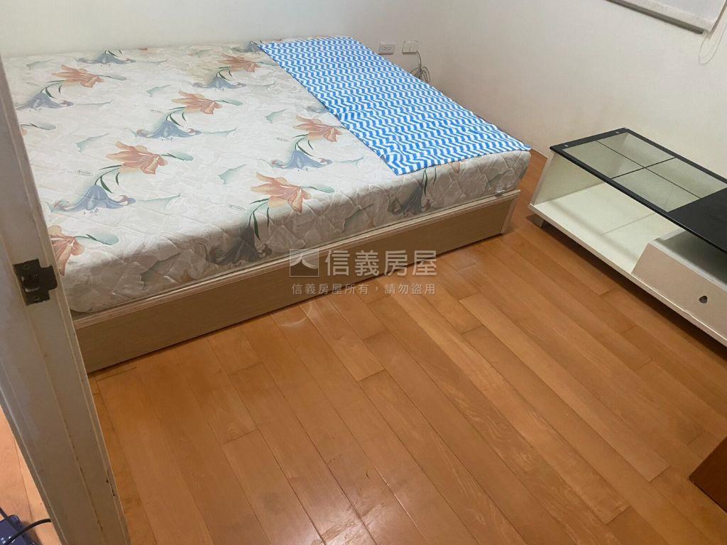 順天精品三房車位房屋室內格局與周邊環境