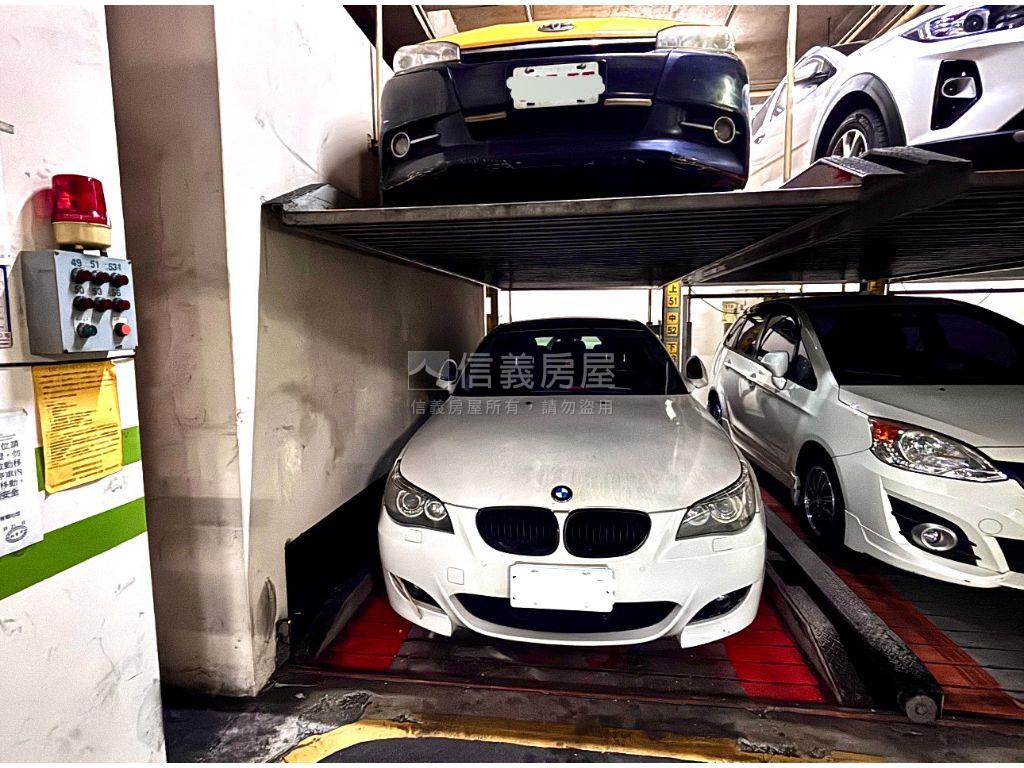 順天精品三房車位房屋室內格局與周邊環境