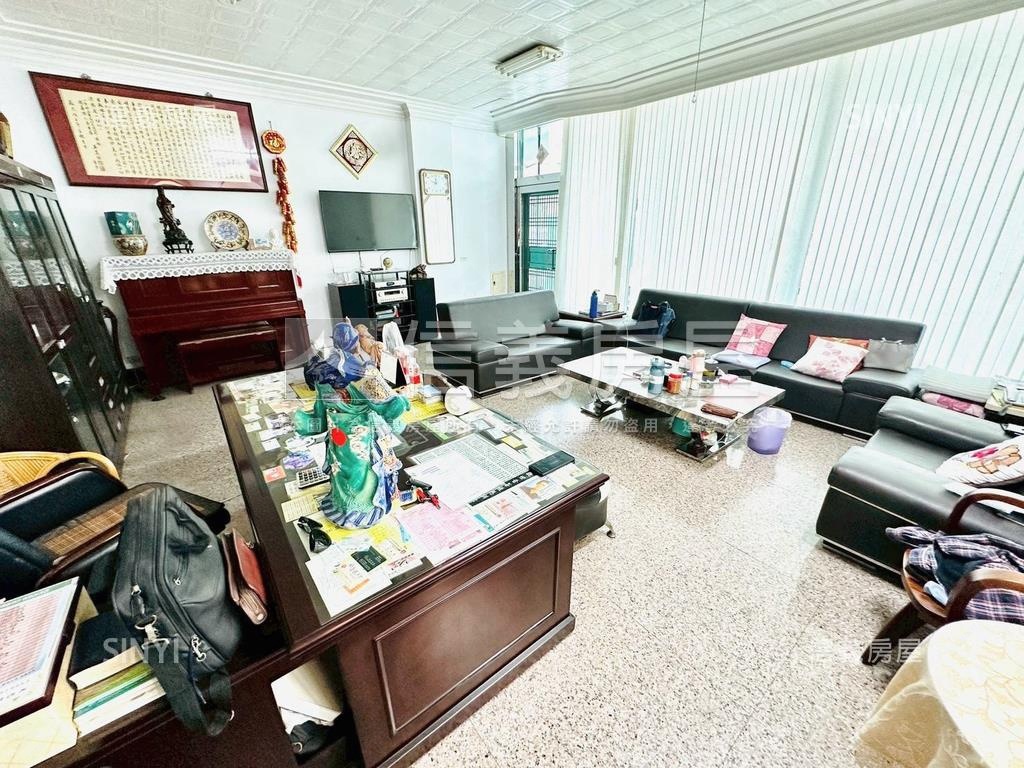 專任！大地坪獨棟角間店墅房屋室內格局與周邊環境