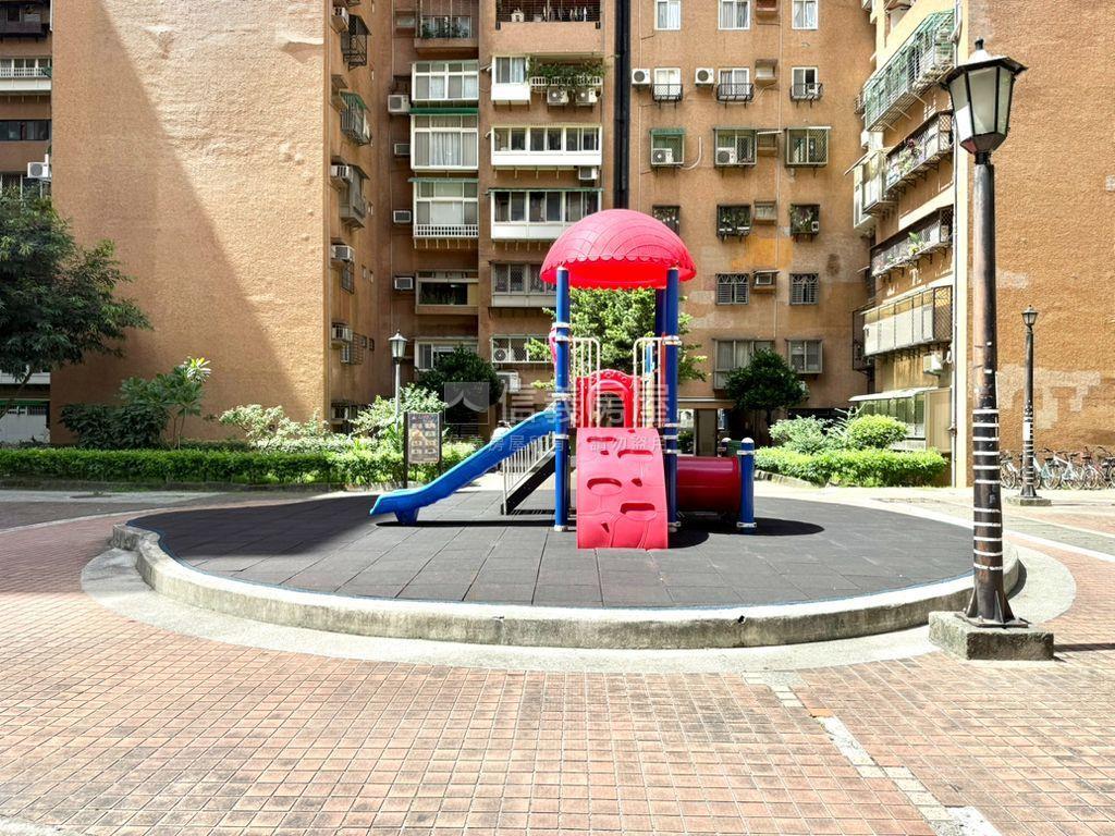 ★成功國宅高樓大三房房屋室內格局與周邊環境